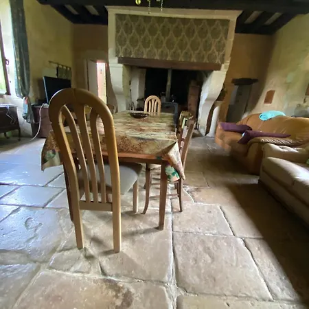 La Maison Noble Champagné-le-Sec